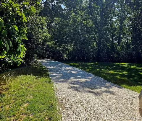 8 Ac Walker Rd, Troy, MO 63379
