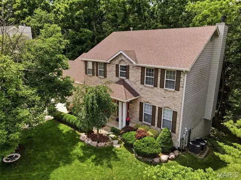 2257 Crimson View Dr, Wildwood, MO 63011