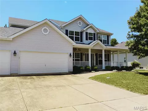 102 Riparian Dr, O'fallon, MO 63368