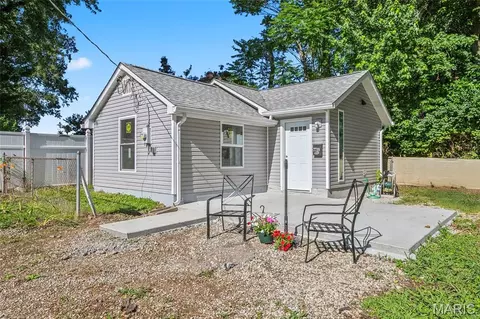 7719 Elton St, Affton, MO 63123
