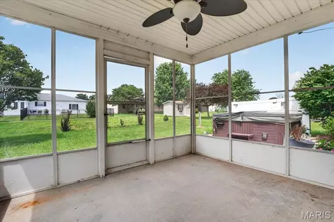 Exterior - 301 Kaskaskia Dr, Red Bud, IL 62278 photo 2 of 4