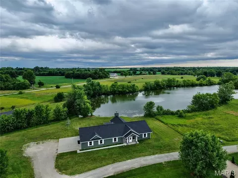 11120 W Lakeshore, Hannibal, MO 63401