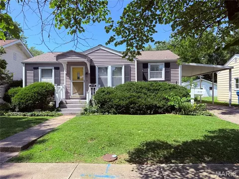 2115 Lynch Ave, Granite City, IL 62040