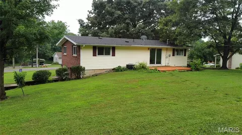 Exterior - 117 Edgewood Rd, Jackson, MO 63755 photo 2 of 4