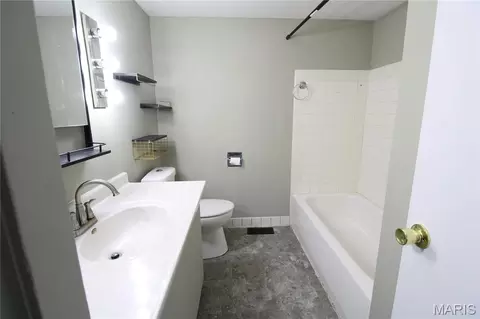 Bath - 117 Edgewood Rd, Jackson, MO 63755 photo 1 of 1