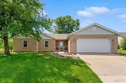 320 Harvest St, Millstadt, IL 62260