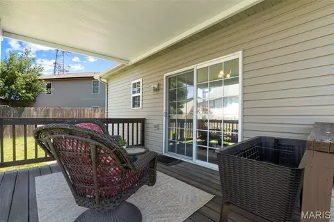 Exterior - 697 Mulberry St, Jackson, MO 63755 photo 7 of 8