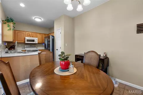 Dining - 697 Mulberry St, Jackson, MO 63755 photo 1 of 2