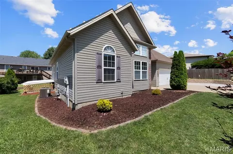 Exterior - 697 Mulberry St, Jackson, MO 63755 photo 2 of 8
