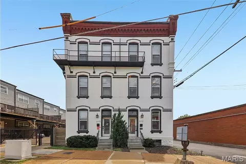 2312 Pestalozzi St, Saint Louis, MO 63118