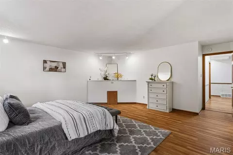 Bedroom - 11288 Briarstone Dr, Sappington, MO 63126 photo 2 of 9