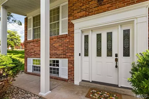 Exterior - 11288 Briarstone Dr, Sappington, MO 63126 photo 4 of 10