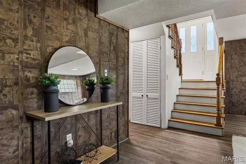 Entry Way - 11288 Briarstone Dr, Sappington, MO 63126 photo 2 of 2