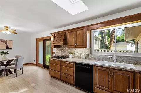 Kitchen - 11288 Briarstone Dr, Sappington, MO 63126 photo 1 of 5