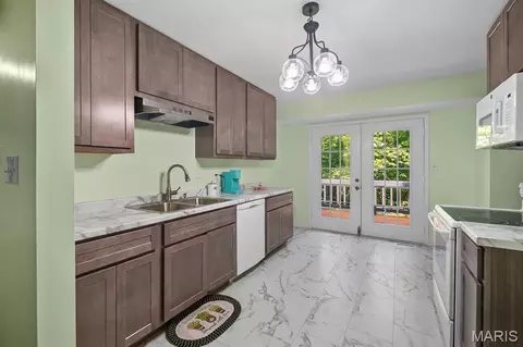 Kitchen - 3310 Lynch Rd, Pacific, MO 63069 photo 1 of 1