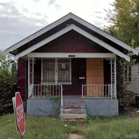 6000 Thekla Ave, Saint Louis, MO 63136