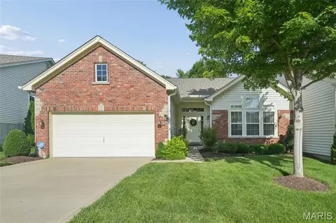 741 Stone Meadow Dr, Chesterfield, MO 63005