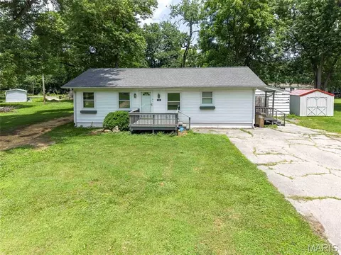 105 Wilcox, Sawyerville, IL 62085