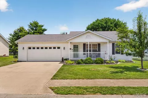 122 Westview Pl, Waterloo, IL 62298