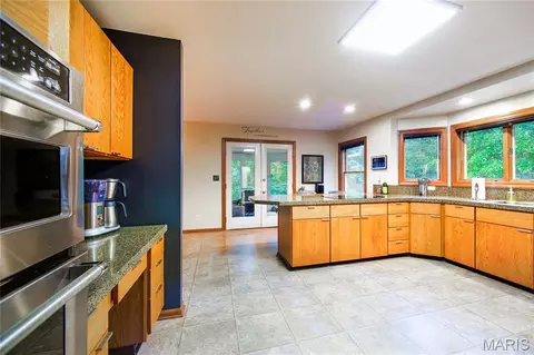 Kitchen - 1404 Bald Eagle Rd, Glencoe, MO 63038 photo 4 of 5
