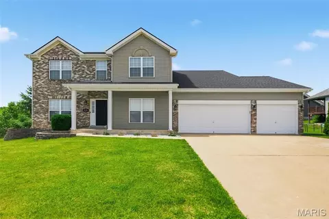 4628 Darkwoods Dr, Wentzville, MO 63385