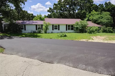 1808 City Cemetary Rd, Owensville, MO 65066
