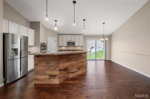 Kitchen - 5366 Lakepath Way, Eureka, MO 63025 photo 1 of 5