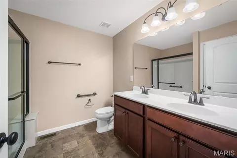 Bath - 5366 Lakepath Way, Eureka, MO 63025 photo 1 of 2