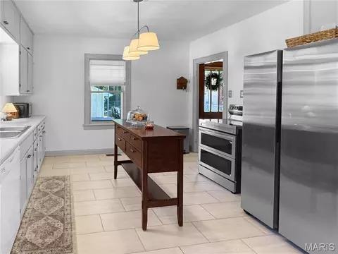 Kitchen - 500 W End Ave, Union, MO 63084 photo 1 of 8