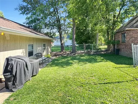 Exterior - 500 W End Ave, Union, MO 63084 photo 7 of 11