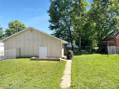 Exterior - 500 W End Ave, Union, MO 63084 photo 6 of 11