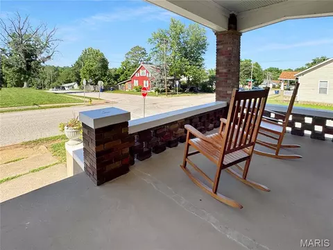 Exterior - 500 W End Ave, Union, MO 63084 photo 3 of 11