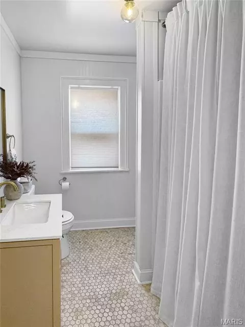 Bath - 500 W End Ave, Union, MO 63084 photo 1 of 7