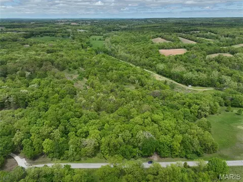 110 Spring House Ln, Unincorporated, MO 63379