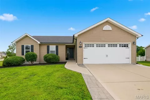 10 Gracie Claire Ct, Moscow Mills, MO 63362
