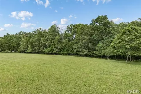 2506 Meredith Dr, De Soto, MO 63020