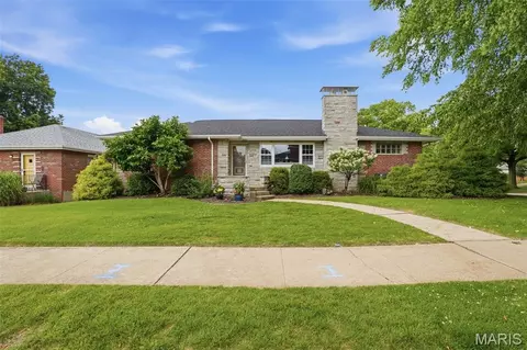 5601 Potomac St, Saint Louis, MO 63139