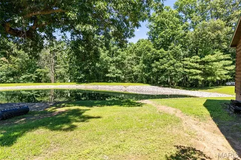 Exterior - 30677 252nd Ave, Durham, MO 63438 photo 4 of 8