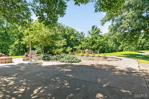 Exterior - 30677 252nd Ave, Durham, MO 63438 photo 3 of 8