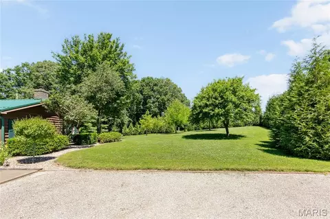 Exterior - 30677 252nd Ave, Durham, MO 63438 photo 5 of 8