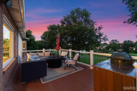 554 Malinmor Dr, Weldon Spring, MO 63304 photo 15
