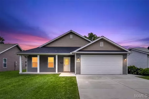 309 S Main Cross St, Bowling Green, MO 63334