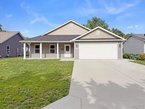 309 S Main Cross St, Bowling Green, MO 63334