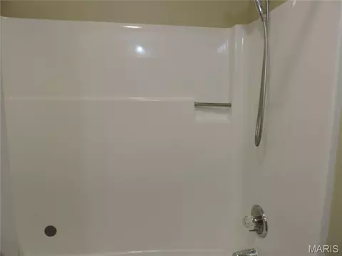 Bath - 3330 Highway A, Washington, MO 63090 photo 3 of 4