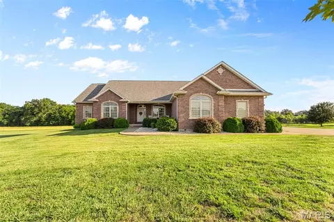 5230 Westmeyer Rd, Farmington, MO 63640