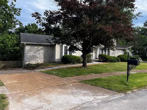 Exterior - 608 Agean Way, Ballwin, MO 63011 photo 2 of 13