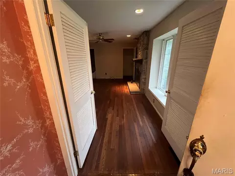 Entry Way - 608 Agean Way, Ballwin, MO 63011 photo 2 of 4