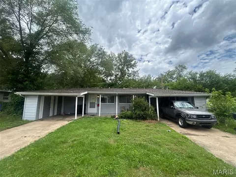 771-775 Southwell Ln, Florissant, MO 63031