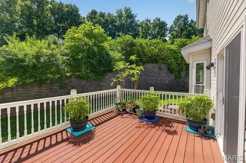 Exterior - 567 Brook Meadow Dr, Ballwin, MO 63021 photo 8 of 10