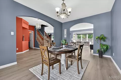 Dining - 567 Brook Meadow Dr, Ballwin, MO 63021 photo 3 of 4